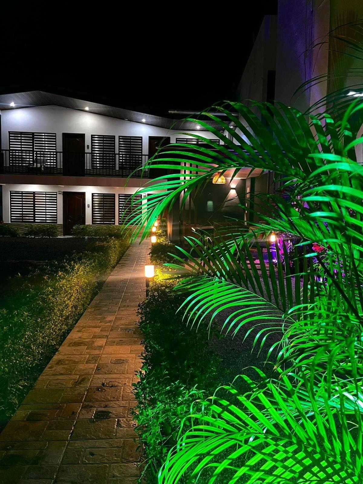 Mevak Apartments Suites La Fortuna Екстер'єр фото